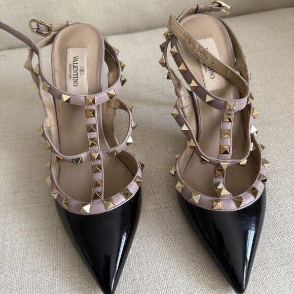 Valentino Garavani Shoes - Valentino Garavani Rockstud ankle strap pump in leather